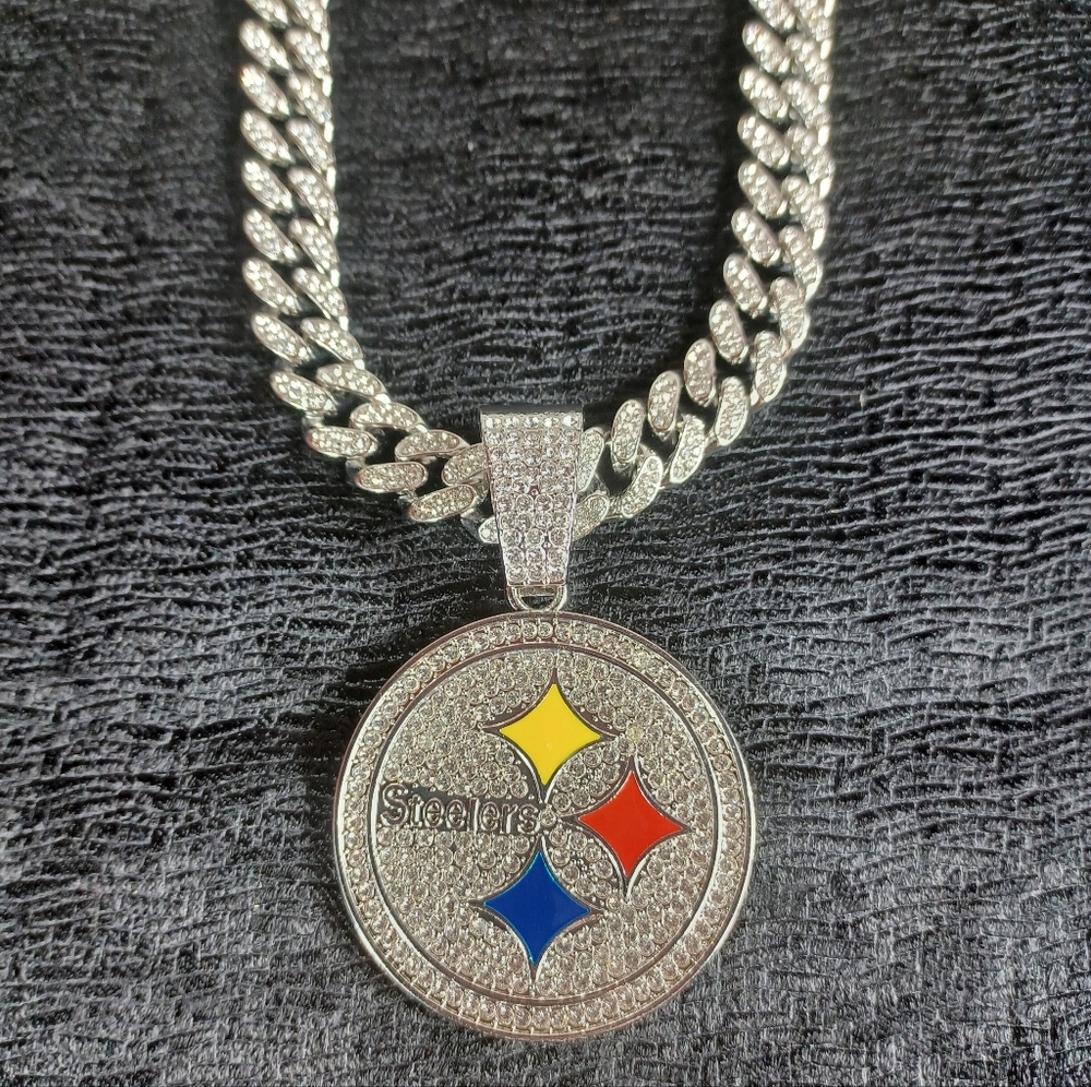 NFL Pittsburgh Steelers 20 Inch Necklace Pendant Chain Link Football Jewelry